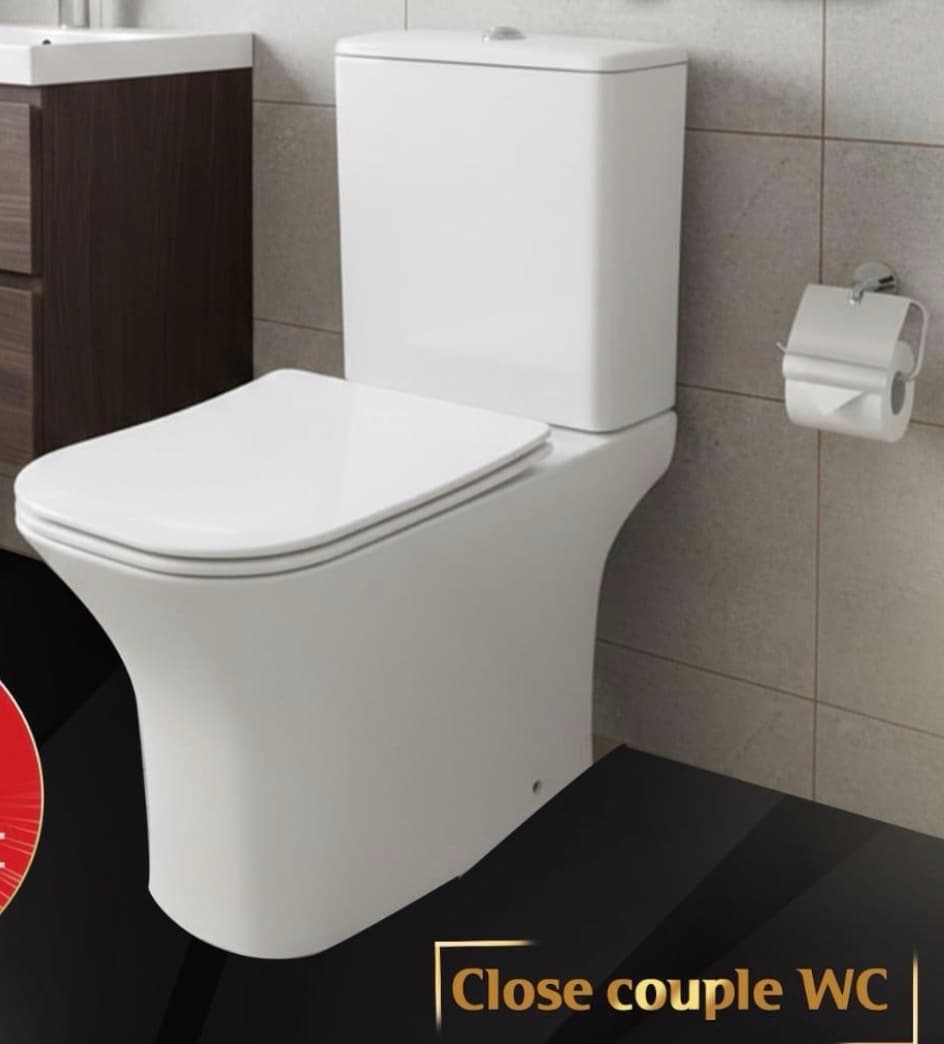 Close Couple WC